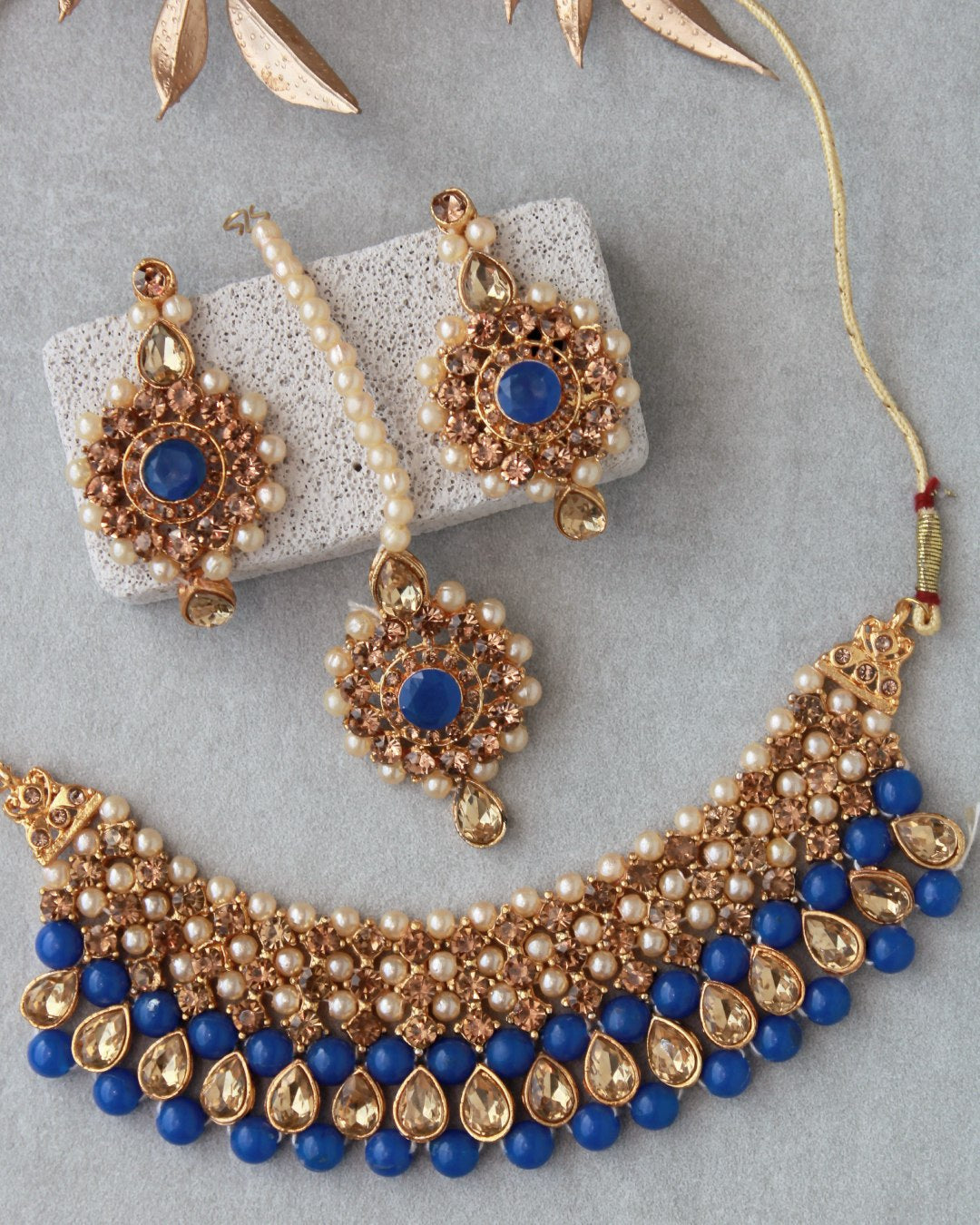 Moti Tikka Choker Set Blue