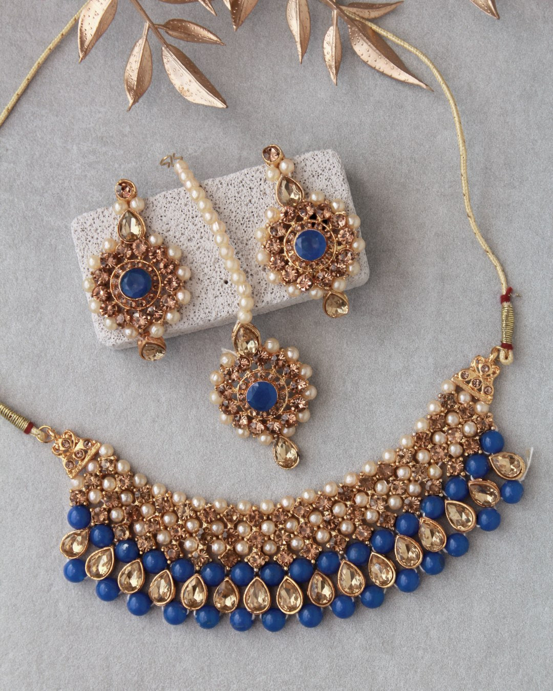 Moti Tikka Choker Set Blue